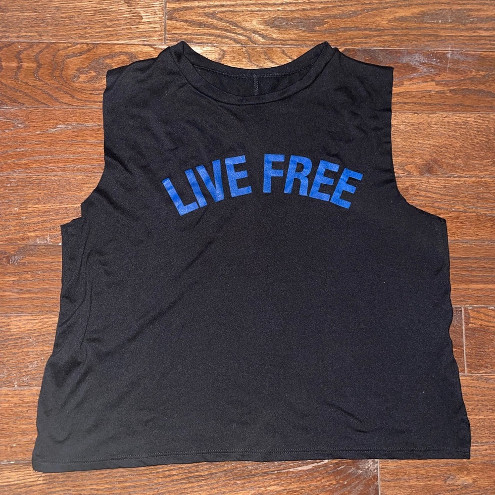 Live Free crop gym shirt size medium black blue